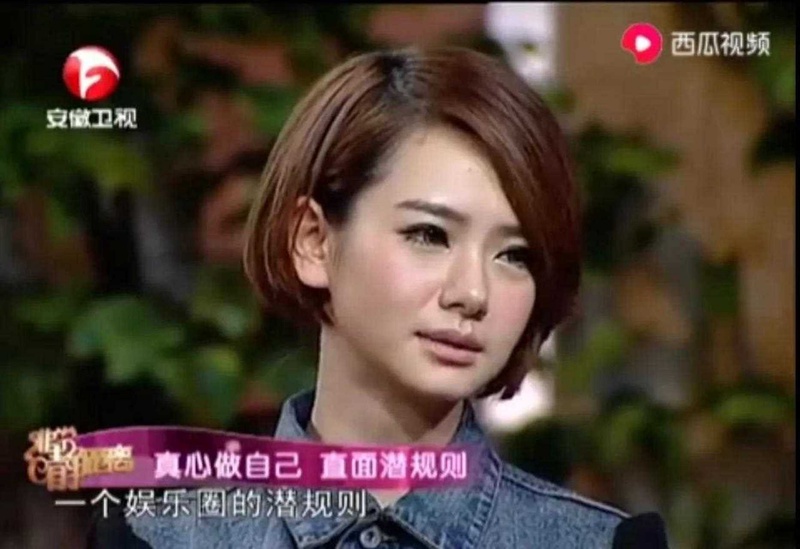 周董新专辑搞录音攻坚棚里螺蛳粉飘香 方文山词稿又被撕碎几版